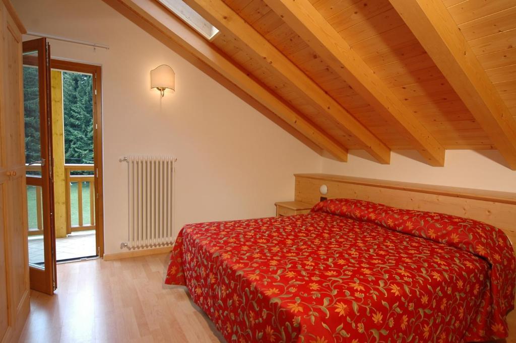 Aparthotel Tana Della Volpe Lavarone Camera foto