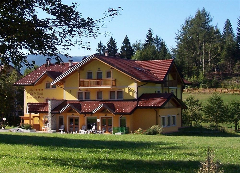 Aparthotel Tana Della Volpe Lavarone Esterno foto