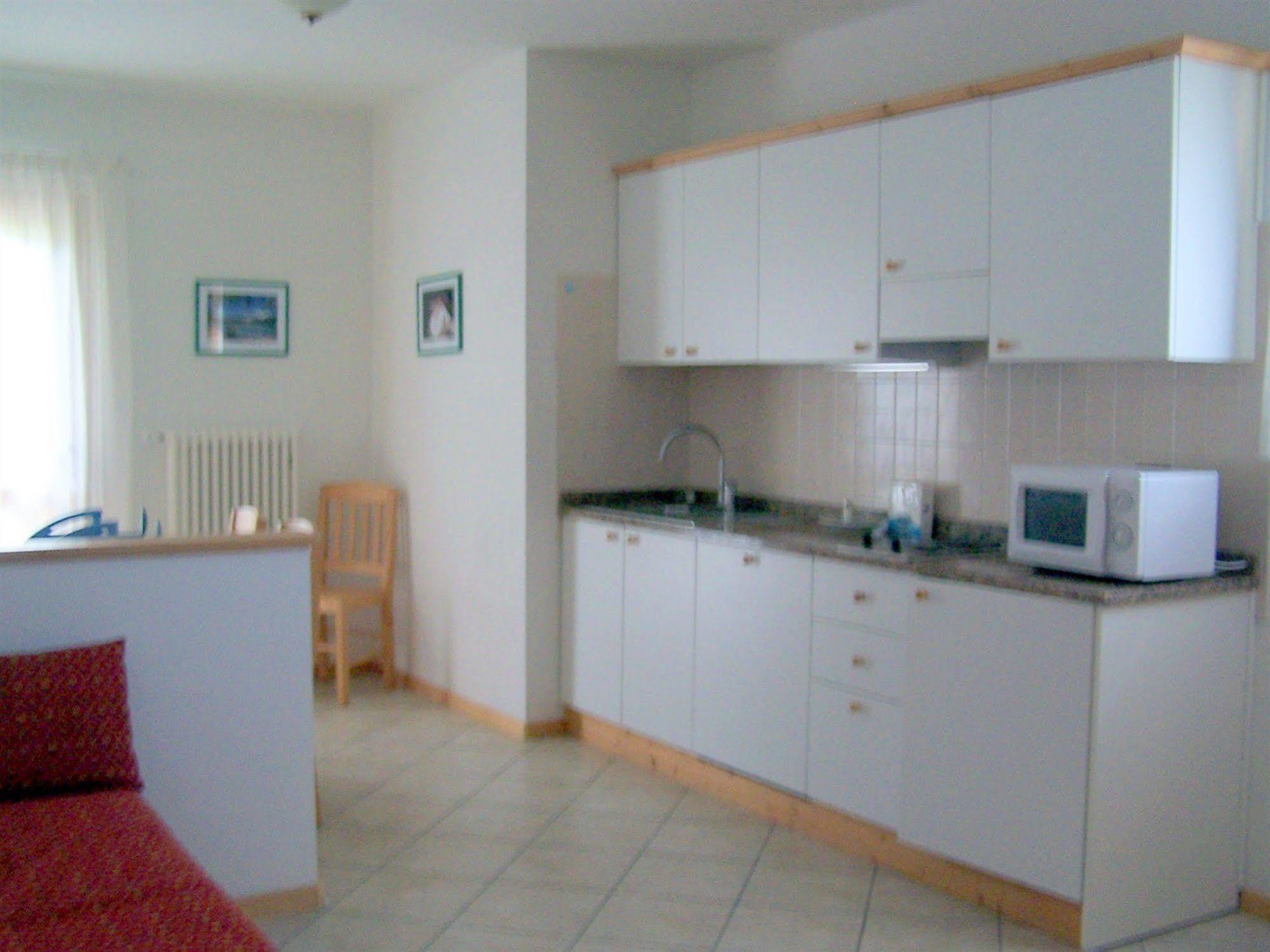 Aparthotel Tana Della Volpe Lavarone Esterno foto