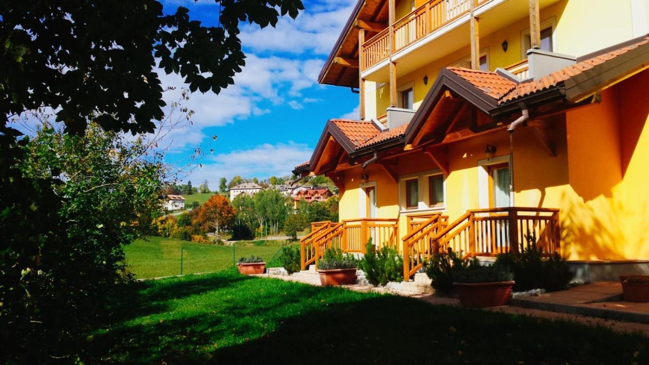 Aparthotel Tana Della Volpe Lavarone Esterno foto